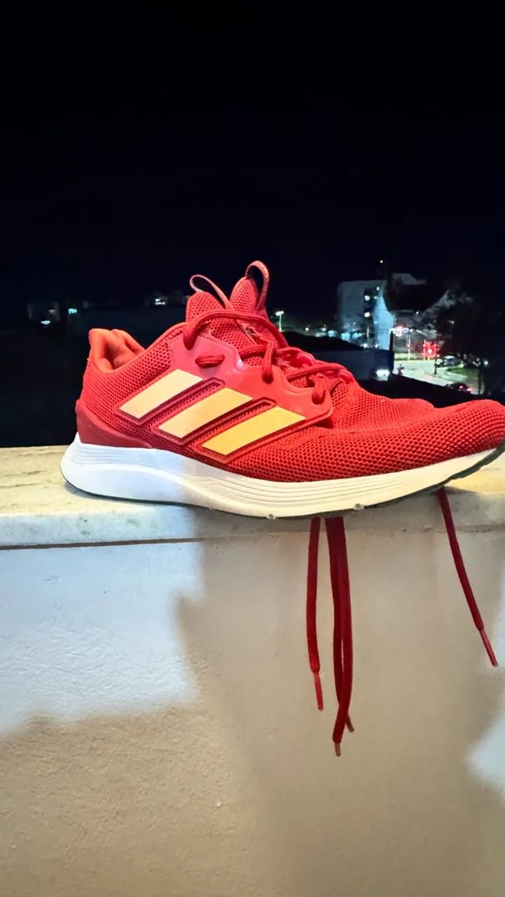 Tênis adidas vermelho  - Foto 3