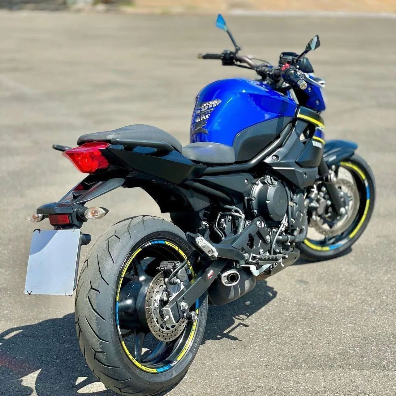 XJ 6 N 2018  - Foto 3