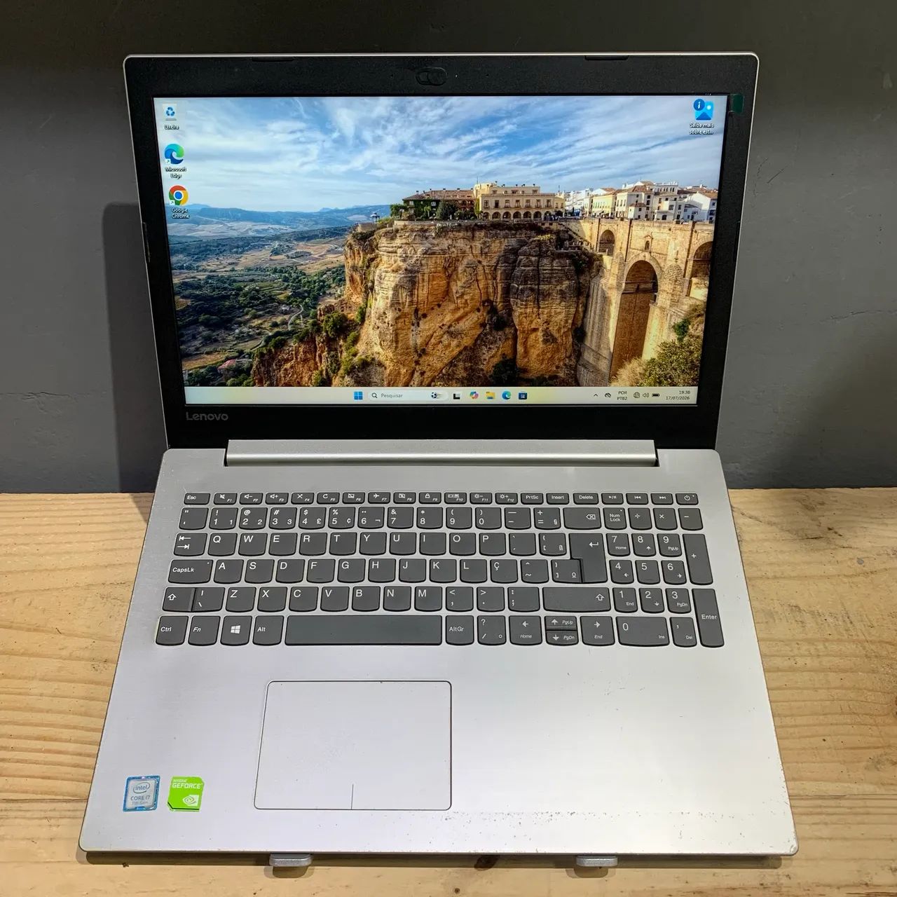 Notebook Lenovo core i7 com placa de vídeo  - Foto 3