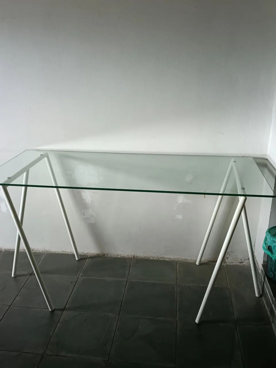 Mesa para escritório. 
