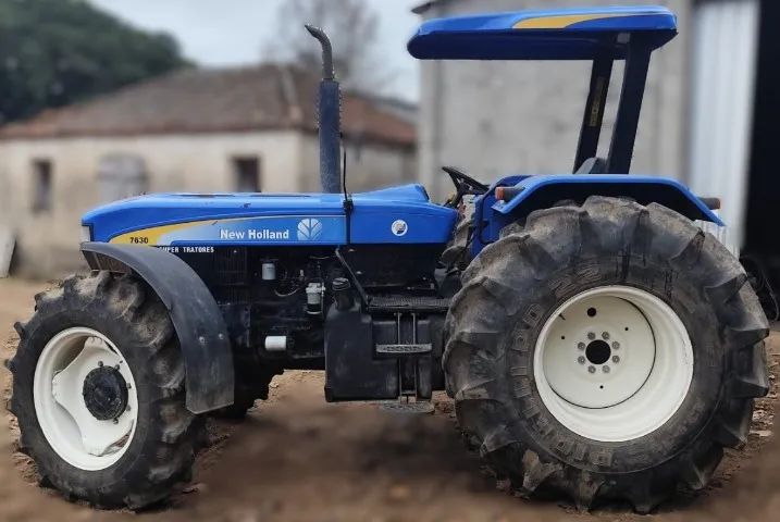 Trator New Holland 7630