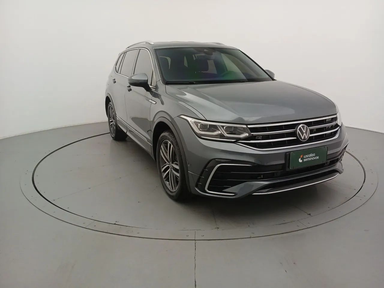 Volkswagen Tiguan Allspac R-Line 300 TSI 2.0, foto 7 de 18