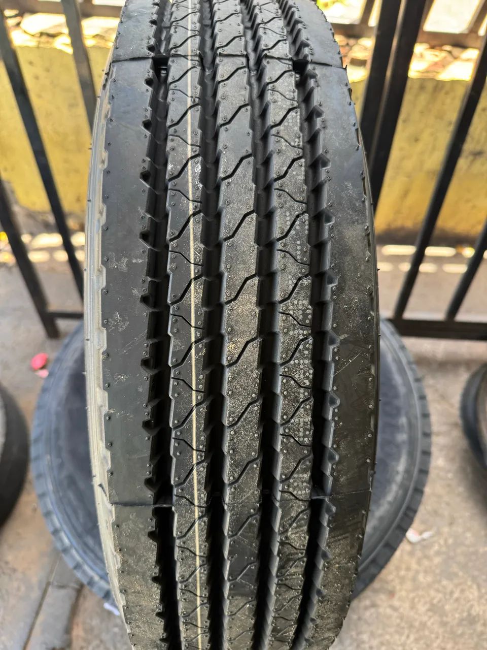 Pneus 215/75/17.5