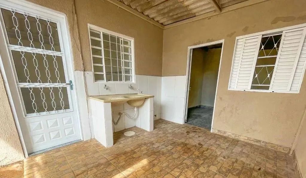 Térrea para venda possui 180 metros quadrados com 2 quartos - Foto 4