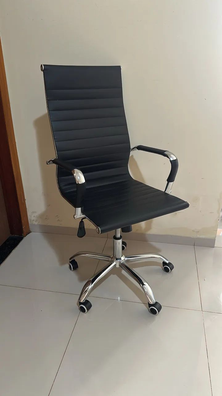 Cadeira de esteirinha - Foto 2