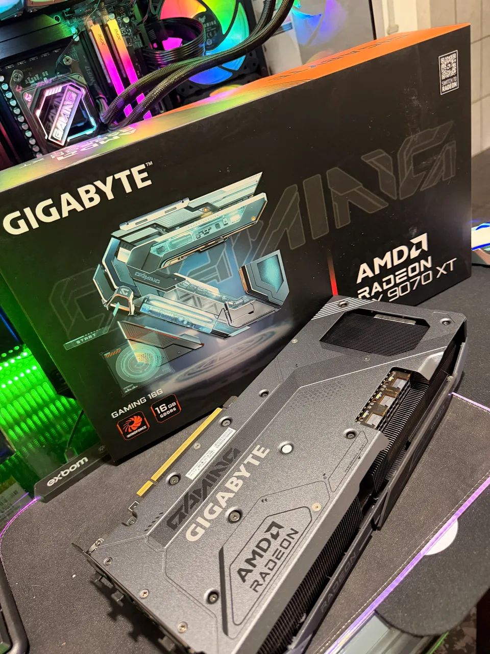 AMD Radeon Rx 9070 Xt 16Gb Gigabyte - Foto 2