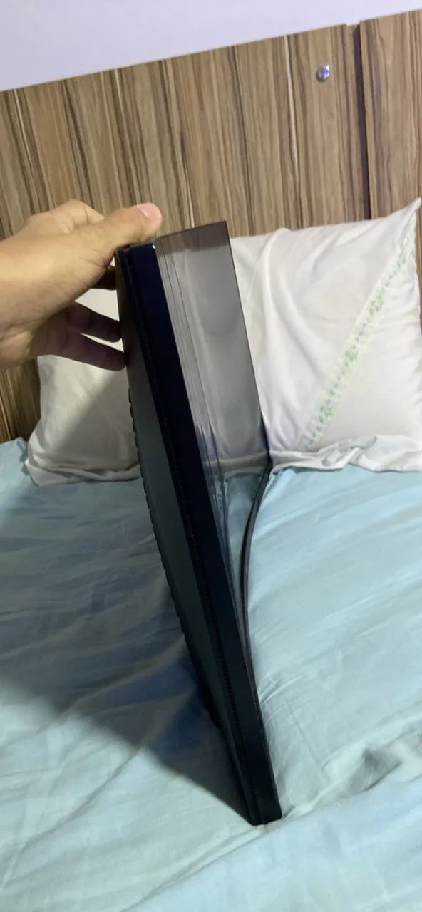 Monitor Dell curvo 27pol 144hz com tela quebrada - Foto 4