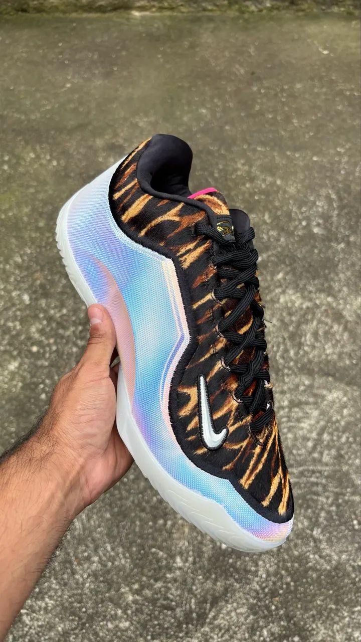 Lebron 23 Heat Wave - Tamanho 44