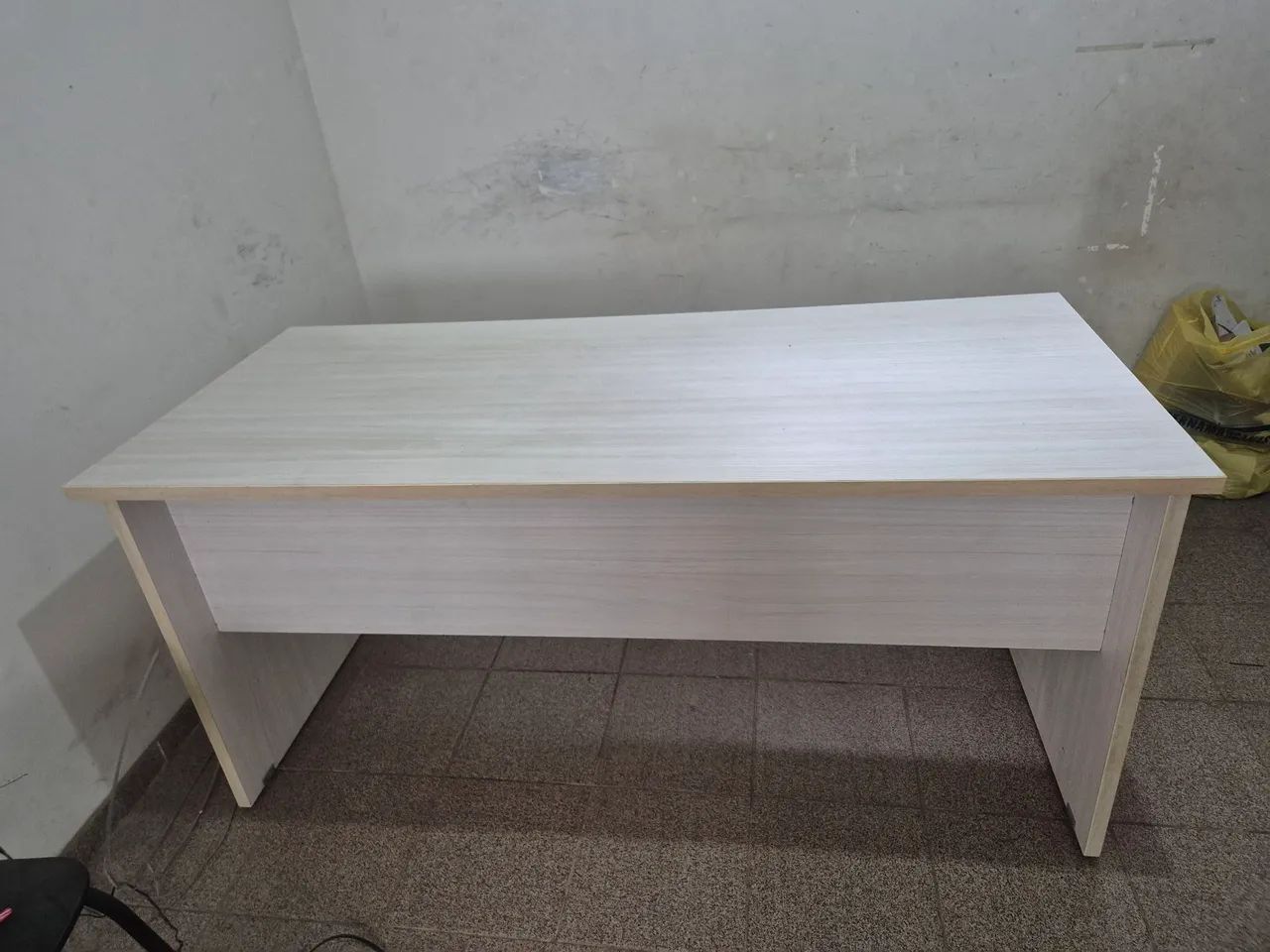 Mesa de escritório 1,60 X 70