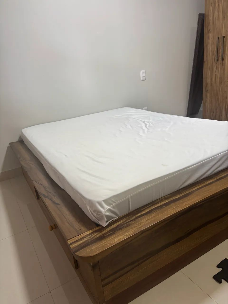 CAMA CASAL