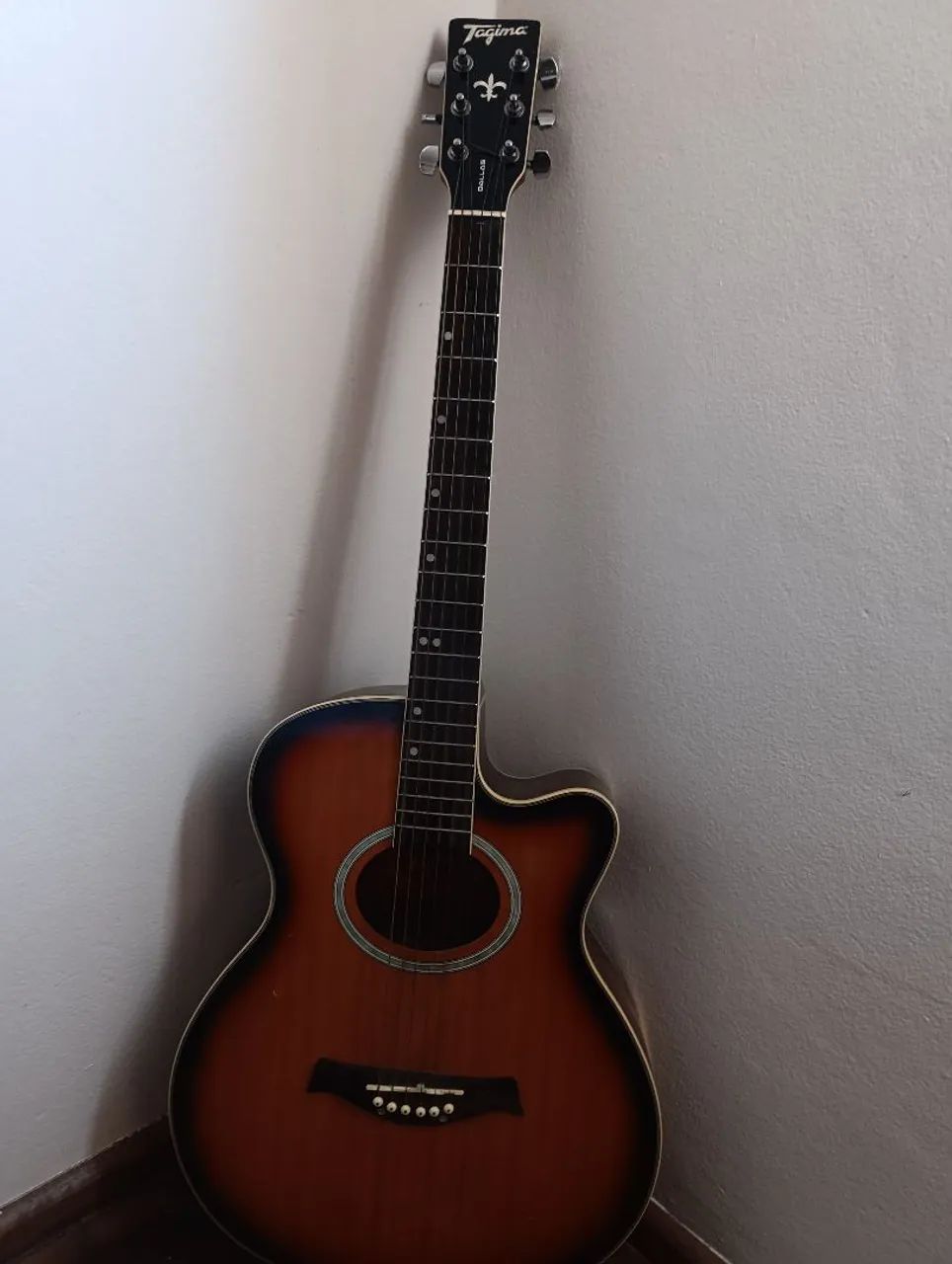 Violão Tagima elétrico 