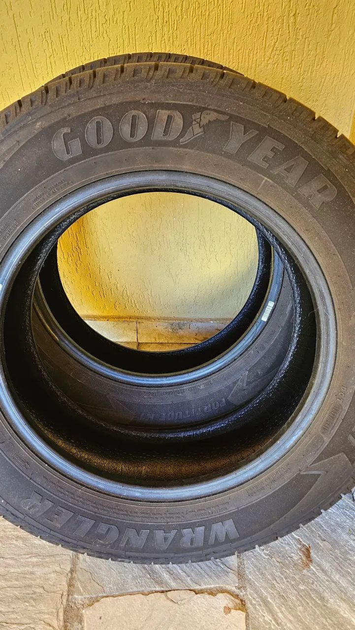 2 pneu 225 65r17 wrangler  Goodyear  - Foto 4