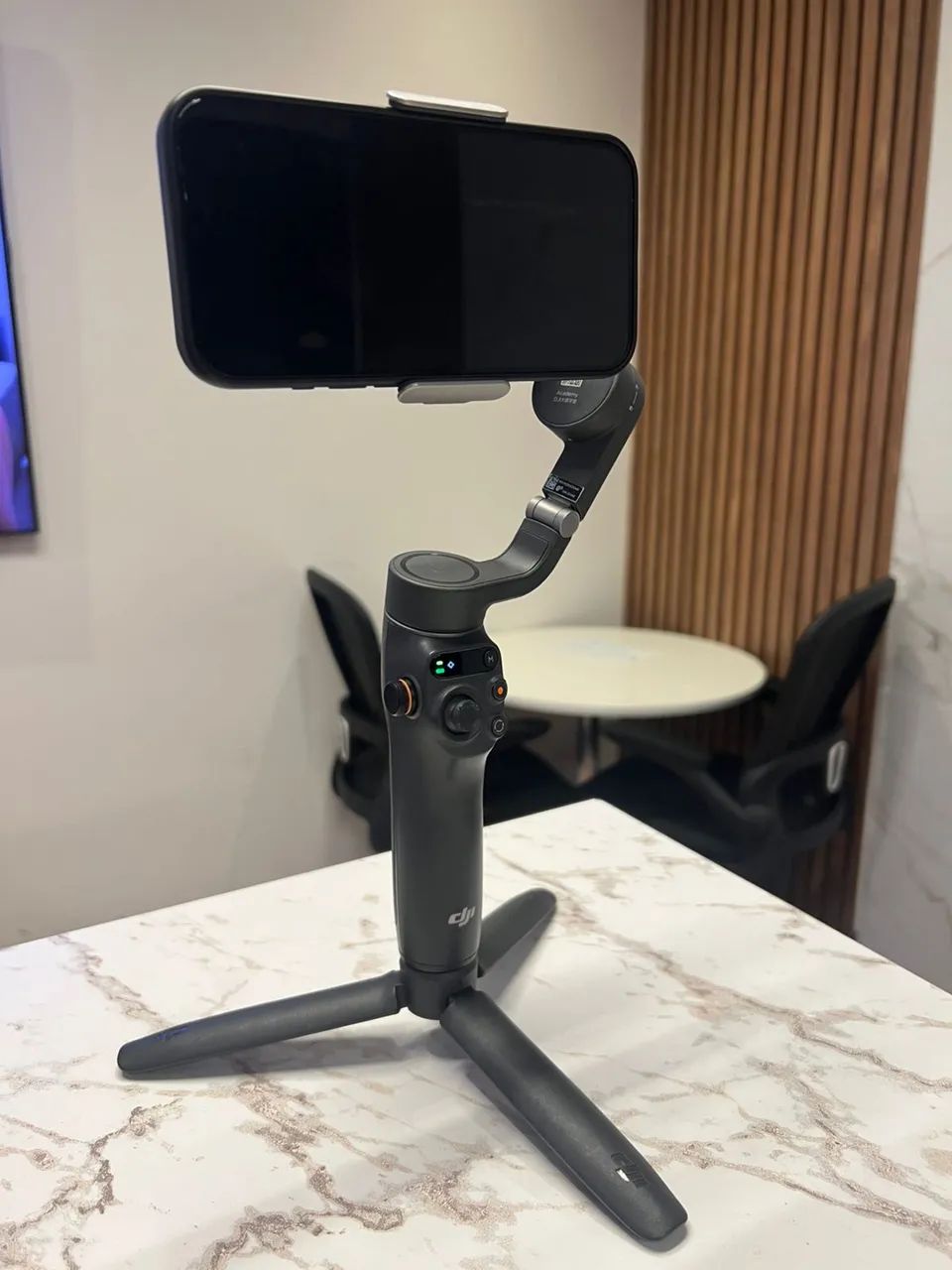 DJI OSMO MOBILE 6 - IMPECÁVEL  - Foto 4