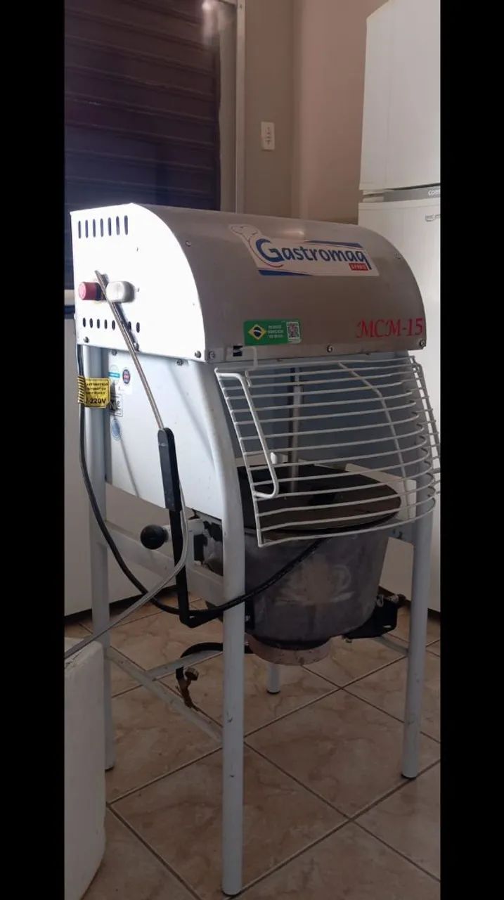 MÁQUINA DE COZIMENTO E MISTURADORA - Foto 4