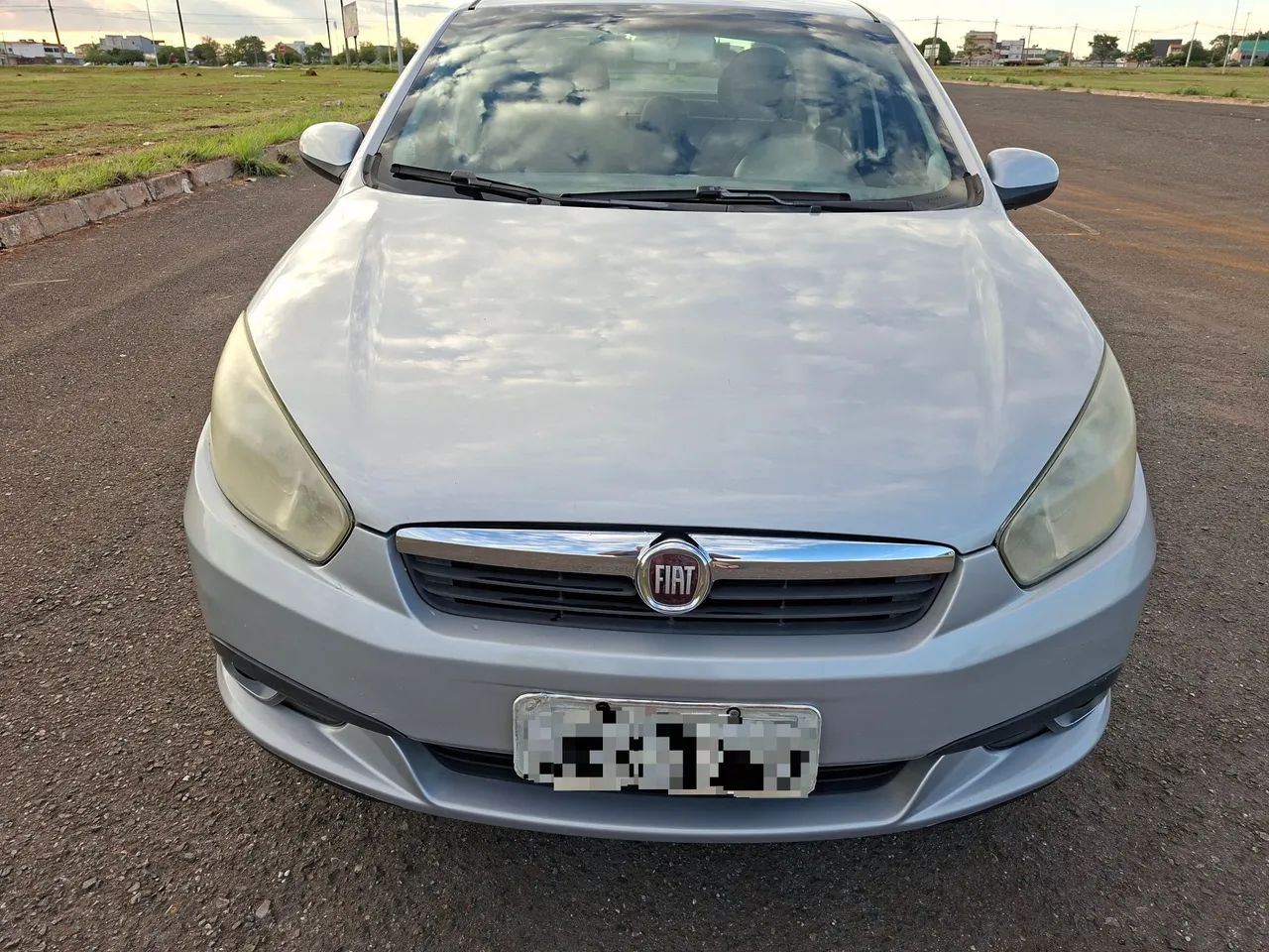 Fiat Grand Siena ESSENCE 1.6 FLEX 16V 2013