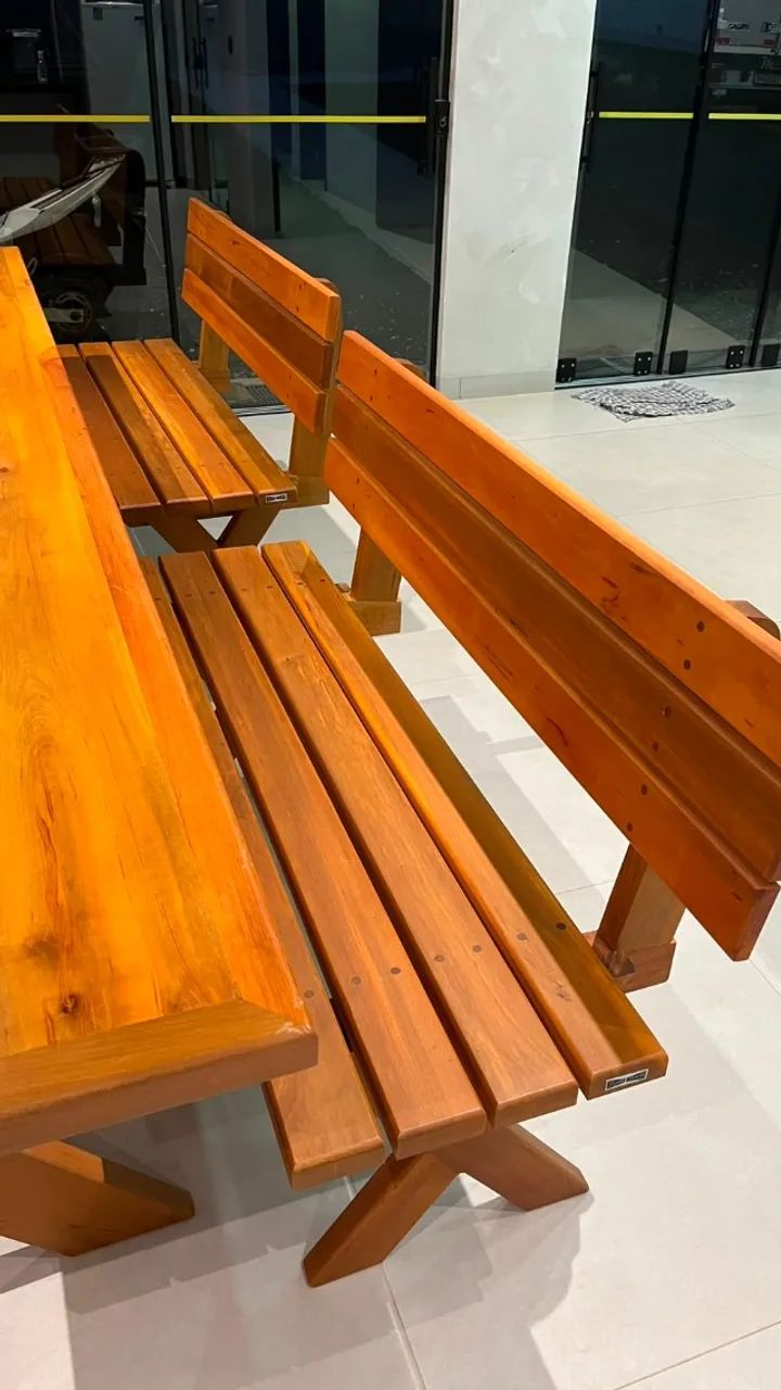 Mesa de madeira com cadeiras *NOVA* - Foto 3