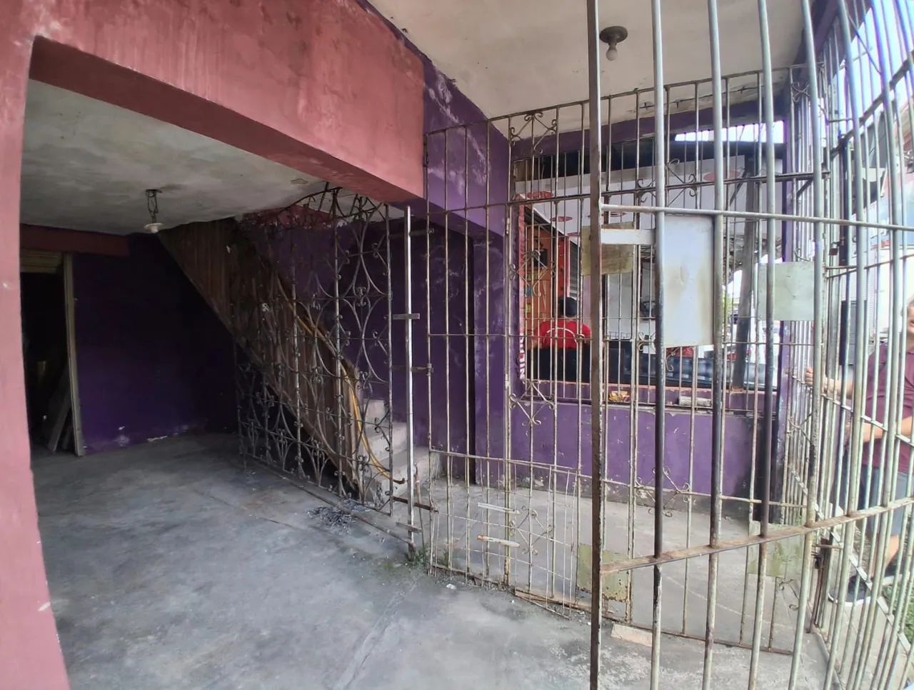 VENDO GALPÃO COMERCIAL ( FEIRA DA OITO DE MAIO) - Foto 2