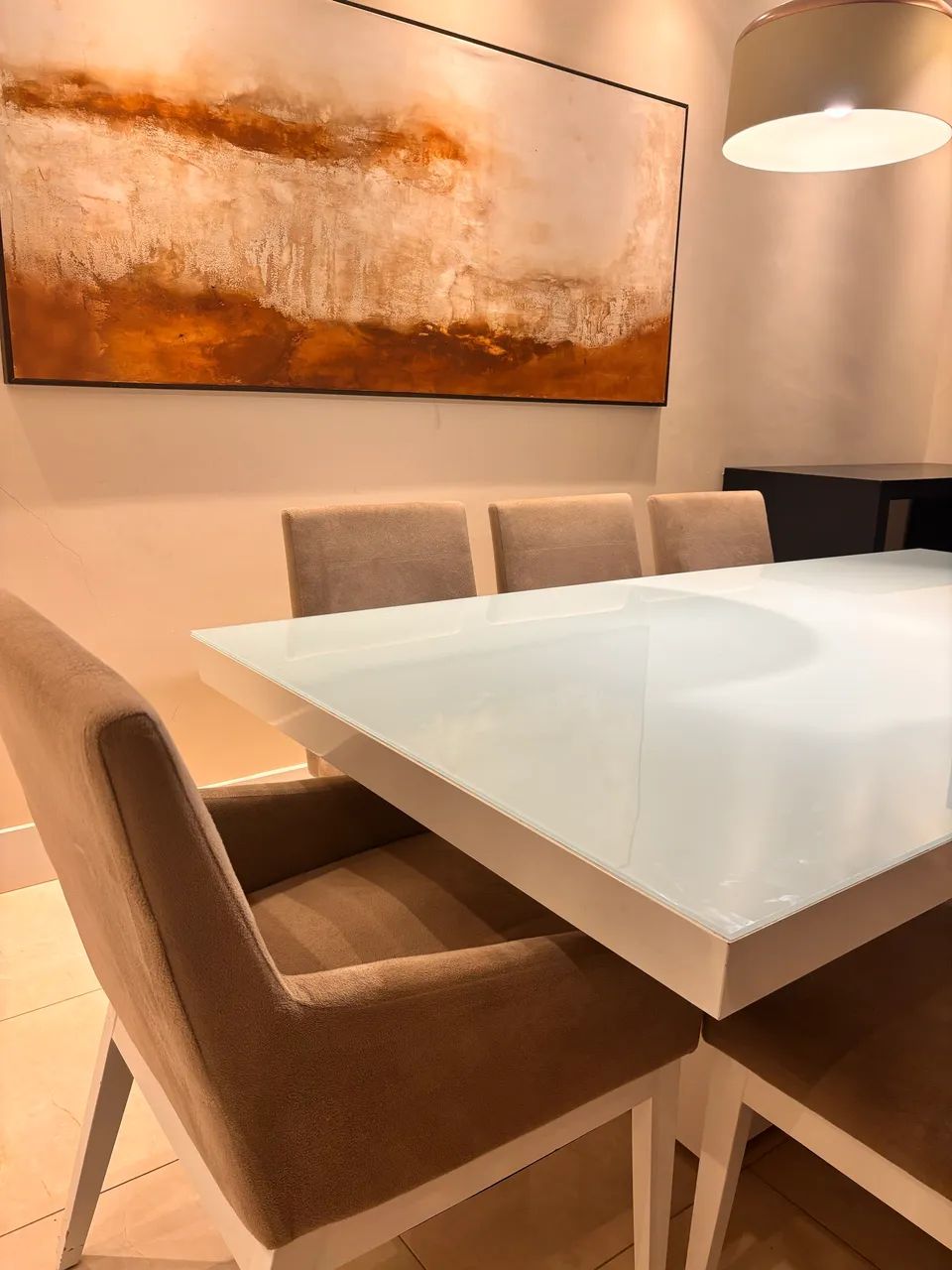 Mesa de jantar com 6 cadeiras e 2 poltronas - Foto 2