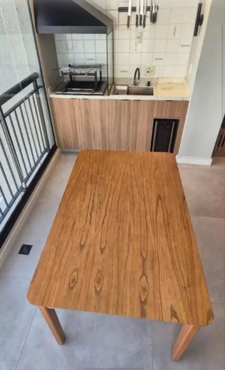 Mesa madeira maciça 1x40 X 0,90 com 4 cadeiras - Foto 4