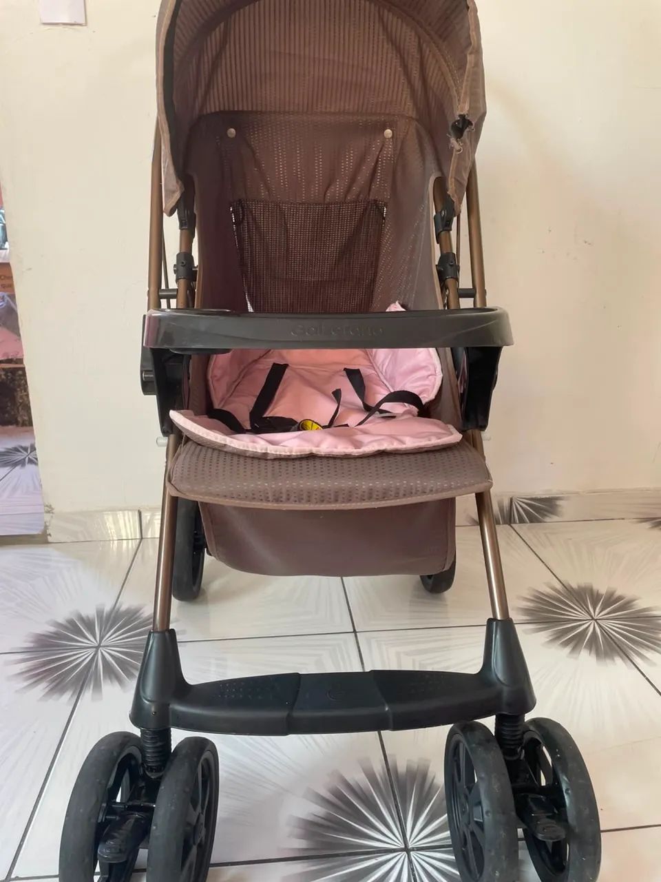 Vendo carrinho de bebê 