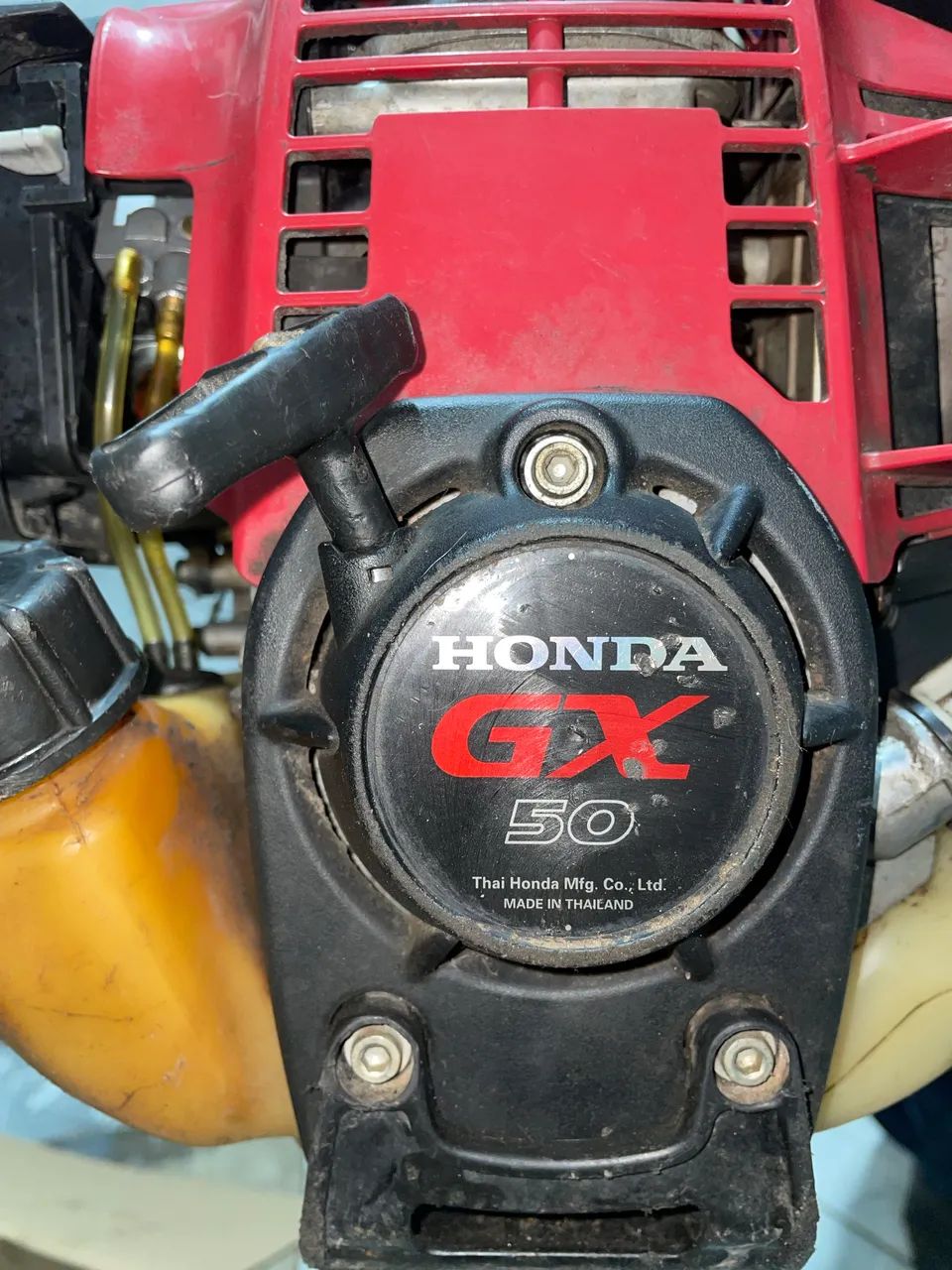Vendo roçadeira Honda 4tempos Gx50  usada  obs não aceito troca  - Foto 2