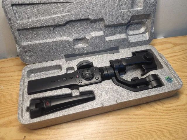 Gimbal Estabilizador Zhiyun Smooth 4 | Completo na Caixa