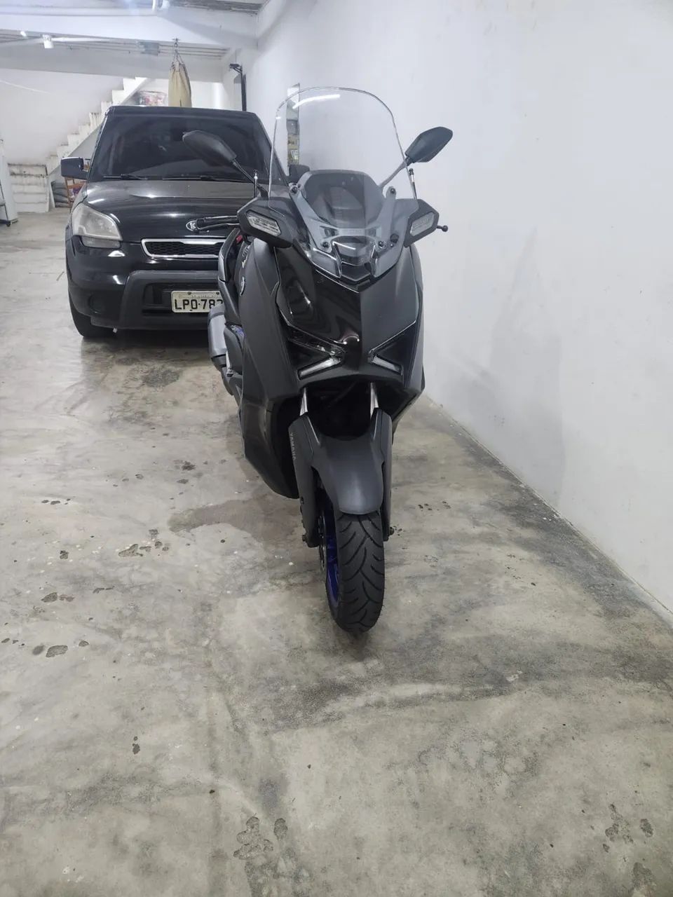 xmax 300 connected - Foto 2