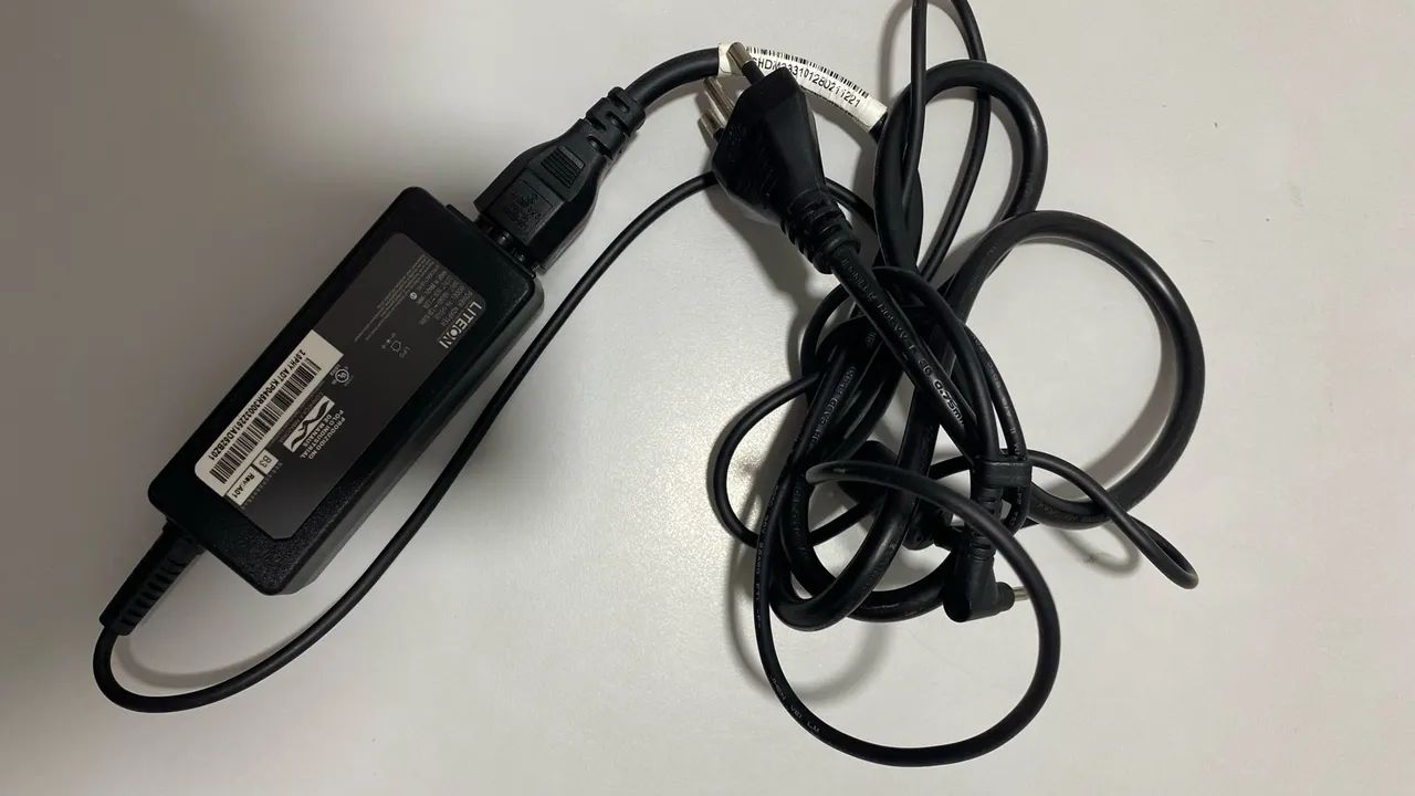 Vendo Notebook Acer, em ótimo estado de conservação, funciona tudo perfeitamente. - Foto 5