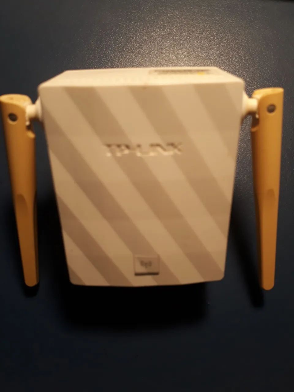 Repetidor de wi-fi, tp link. 