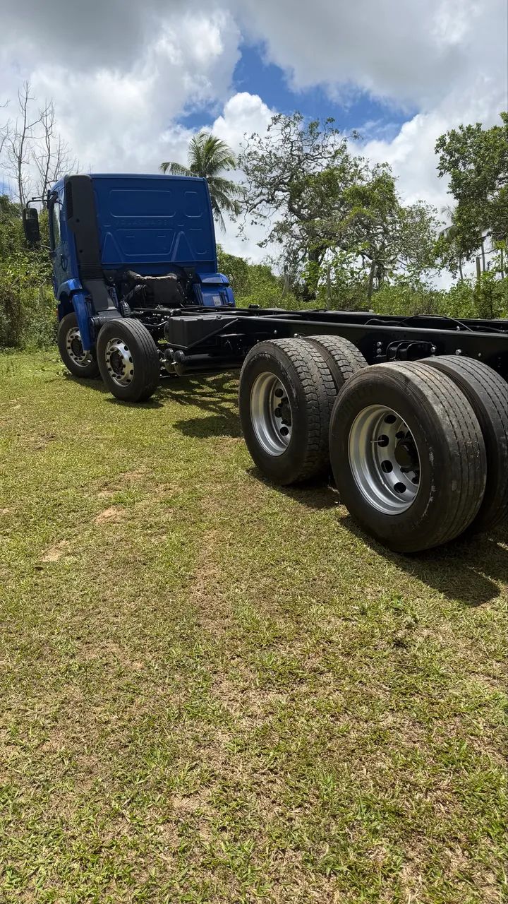 Caminhão Volkswagen 24 280 ano 2019 BITRUCK novíssimo R$350.000 - Foto 11