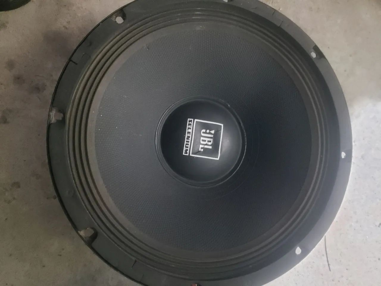 PAR DE ALTO-FALANTES DE 10 POLEGADAS JBL - Foto 3