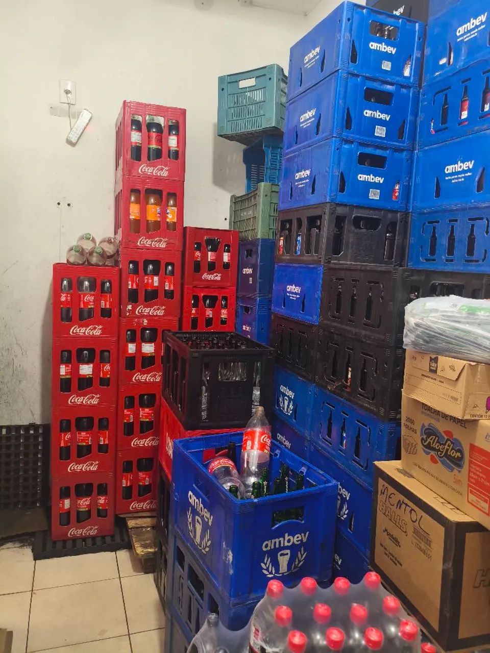 Vendo Emporio e distribuidora de bebidas  - Foto 5