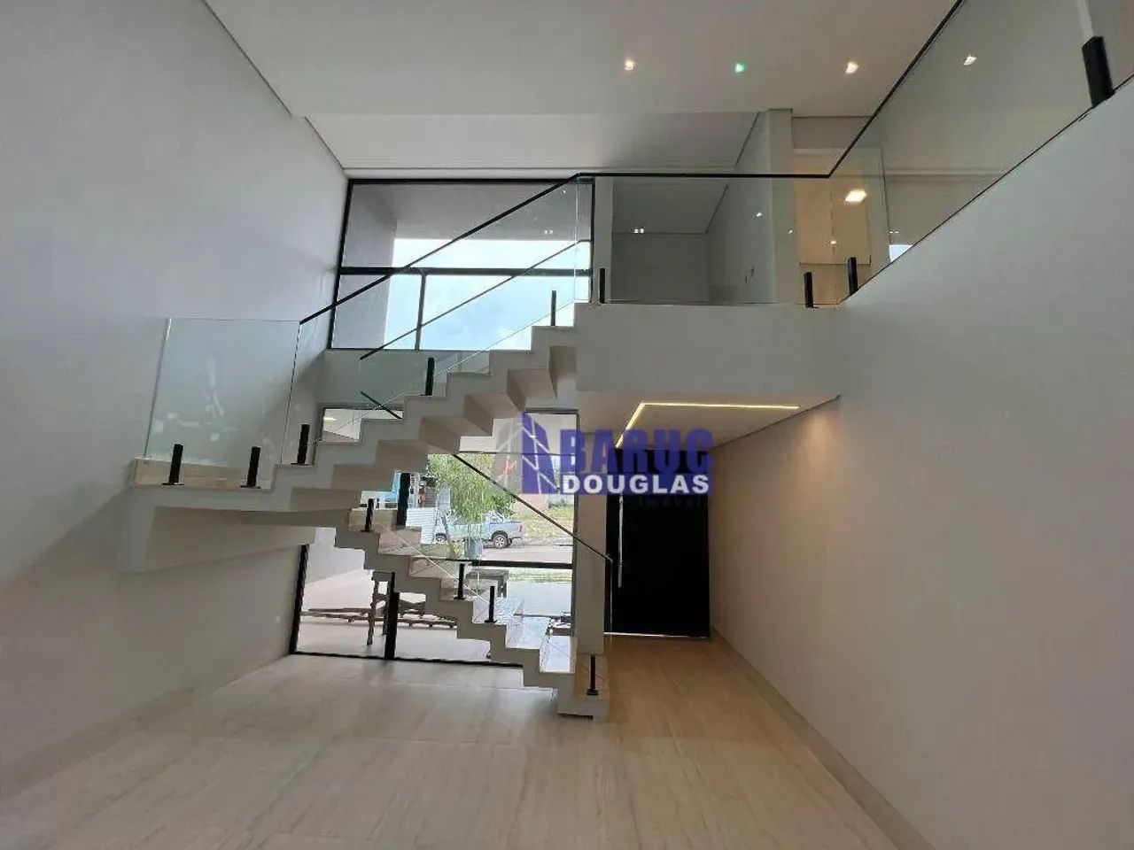 Casa com 04 suítes à venda com piscina e churrasqueira, terreno de 451m2 e área const de 4 - Foto 4
