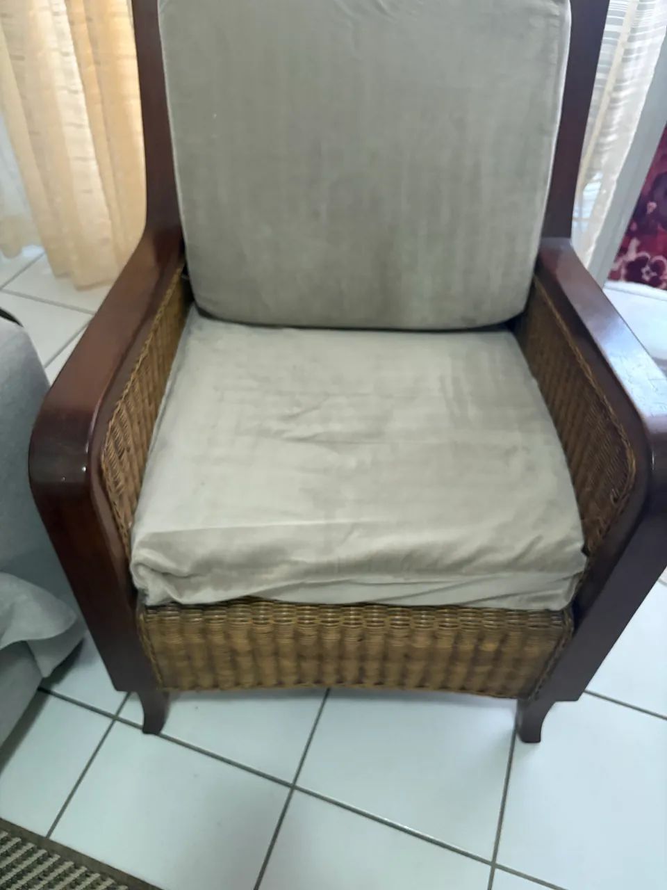 Cadeira de apoio empório da Ásia!!! - Foto 3
