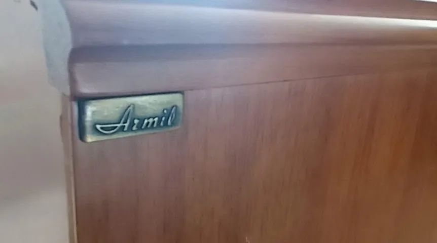 CÔMODA ARNIL MADEIRA MACIÇA NOVA - OPORTUNIDADE - Foto 3