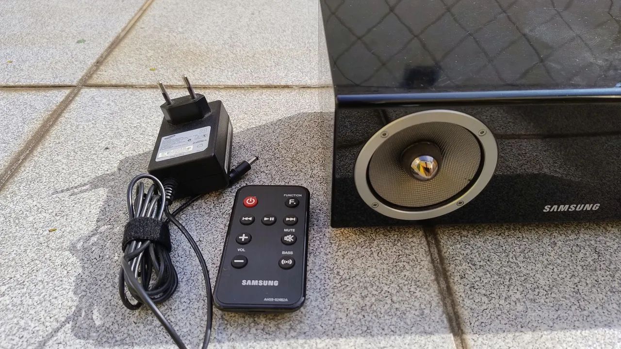 Caixa de som Bluetooth Samsung E570. Impecável. - Foto 4