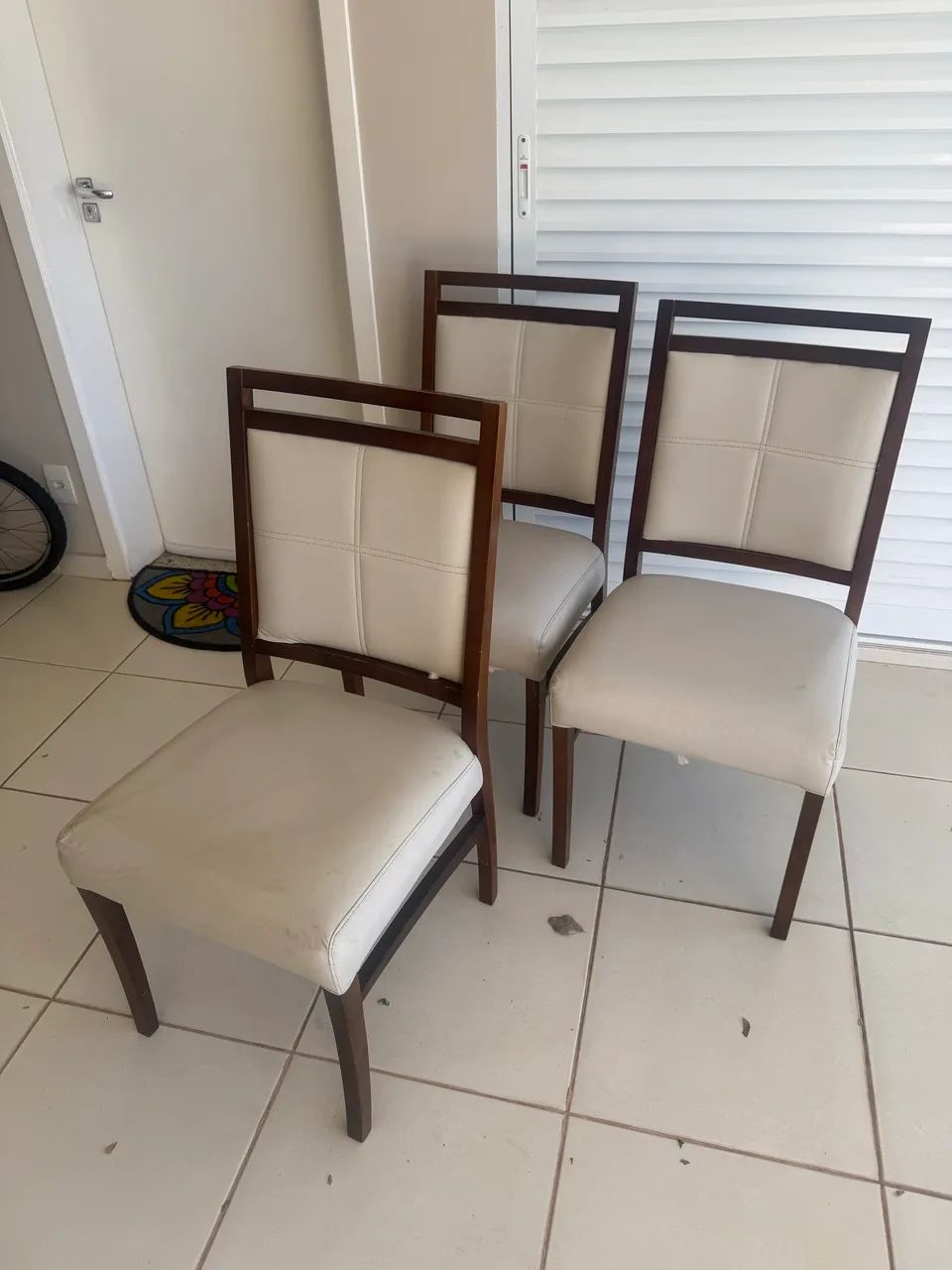 Conjunto com 4 Cadeiras de Jantar em Madeira Maciça  - Foto 3