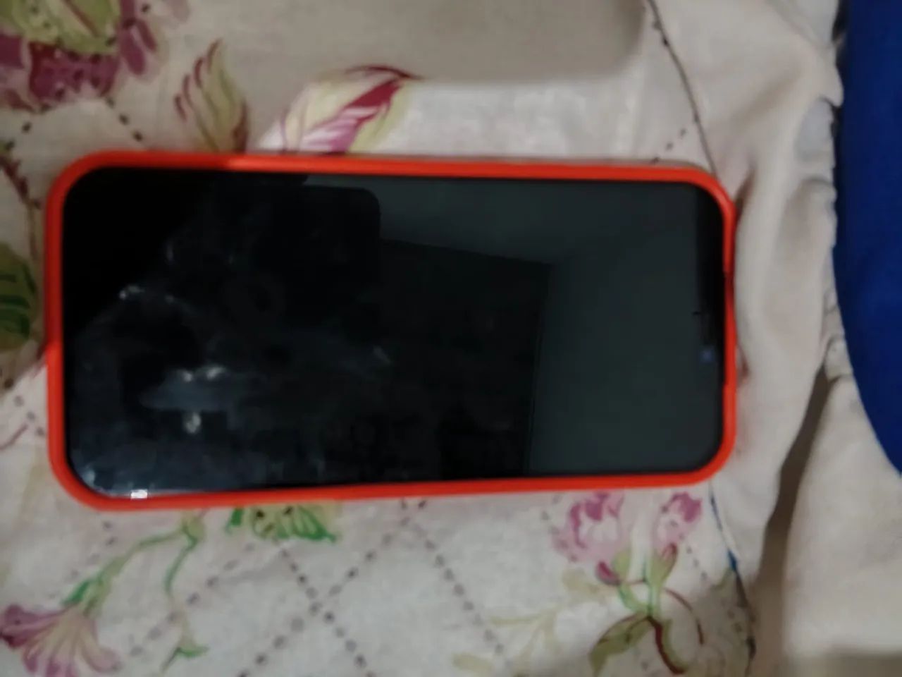 iPhone 12 Pro Max na carcaça do 18 pro Max 