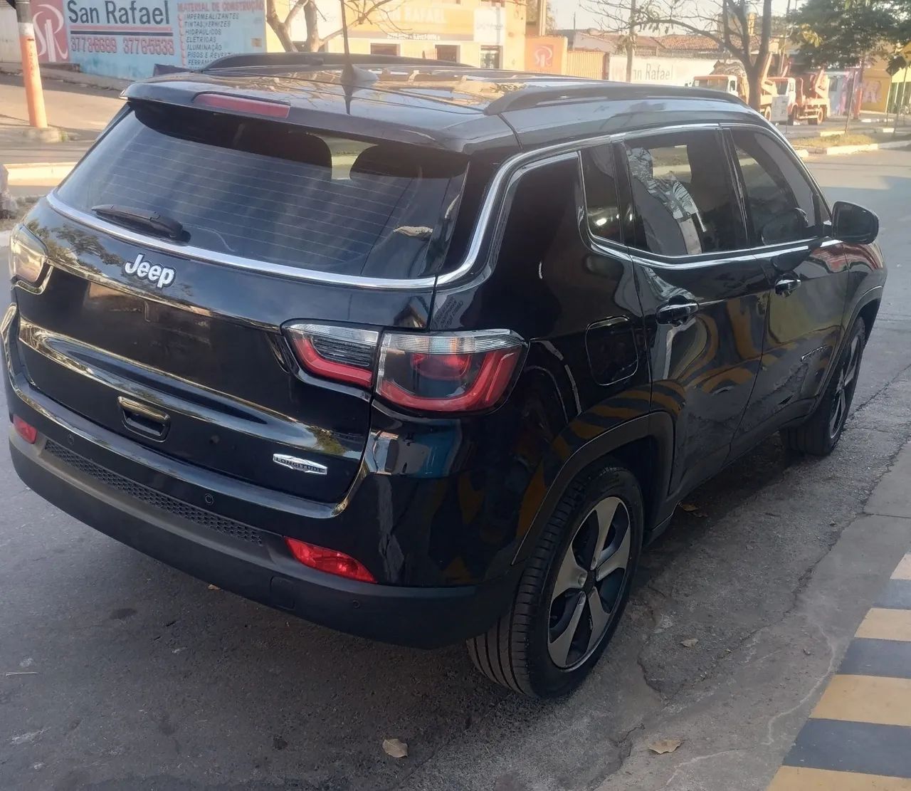Jeep Compass Longitude 2.0 4X2 Flex 16V Aut. 2017 - Foto 2