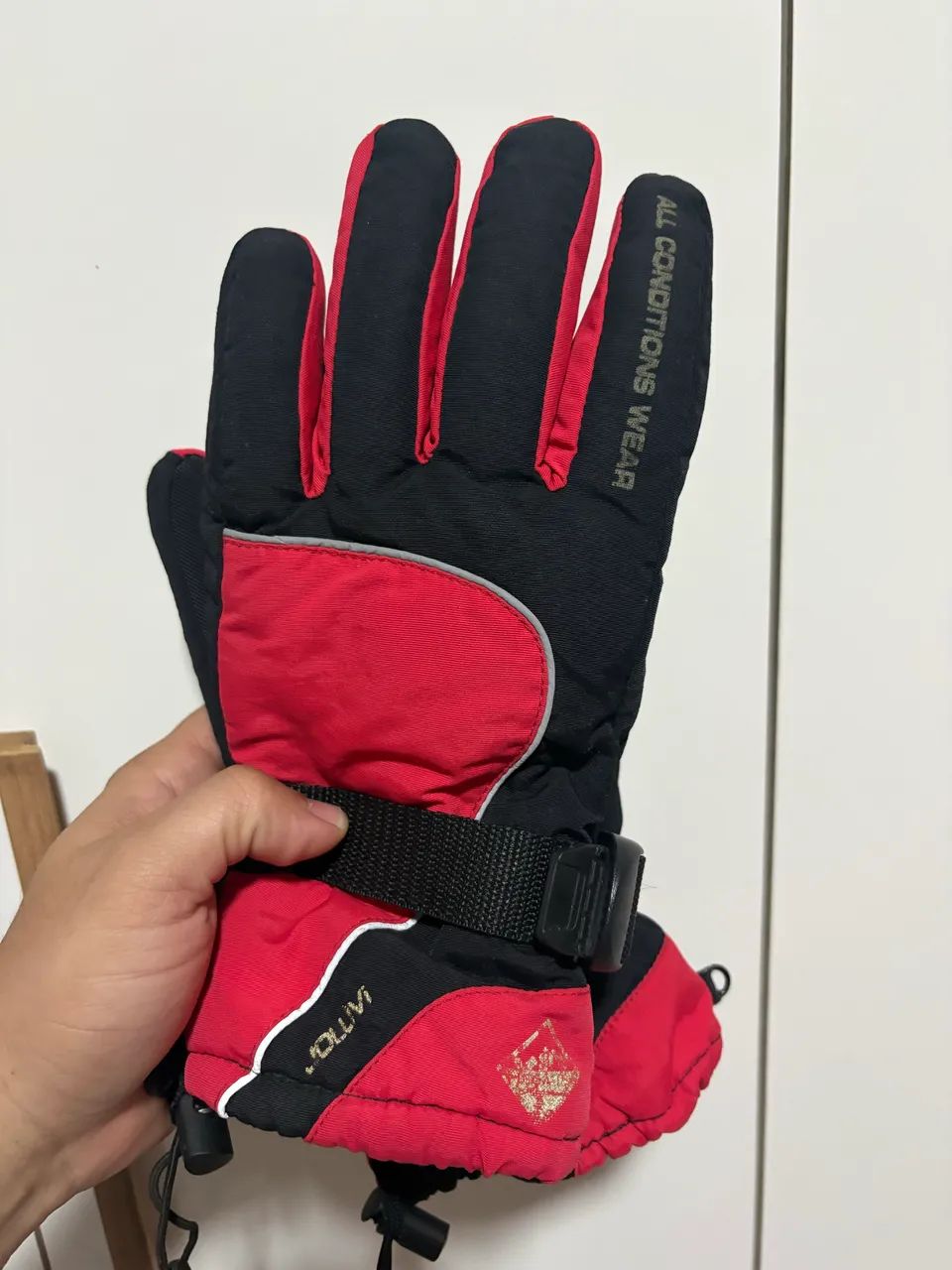 Luvas