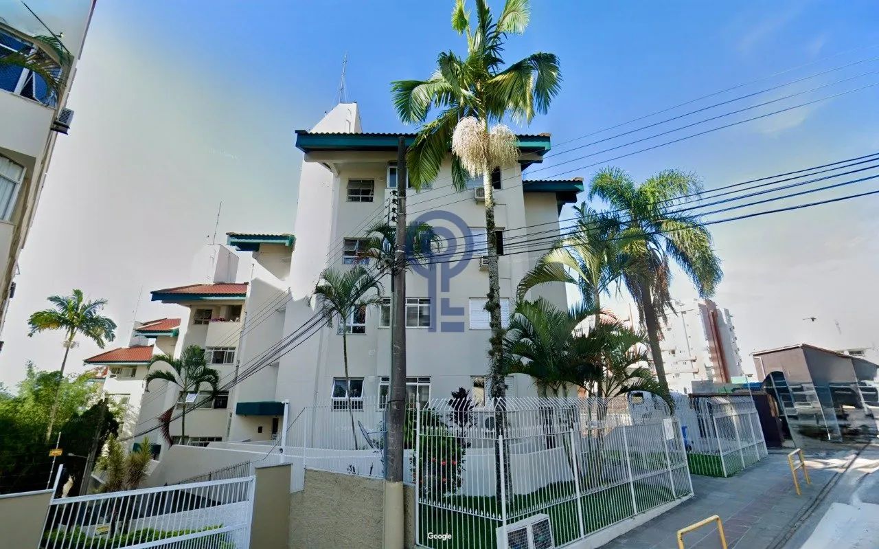 Apartamento com 3 dormitórios na Agronômica