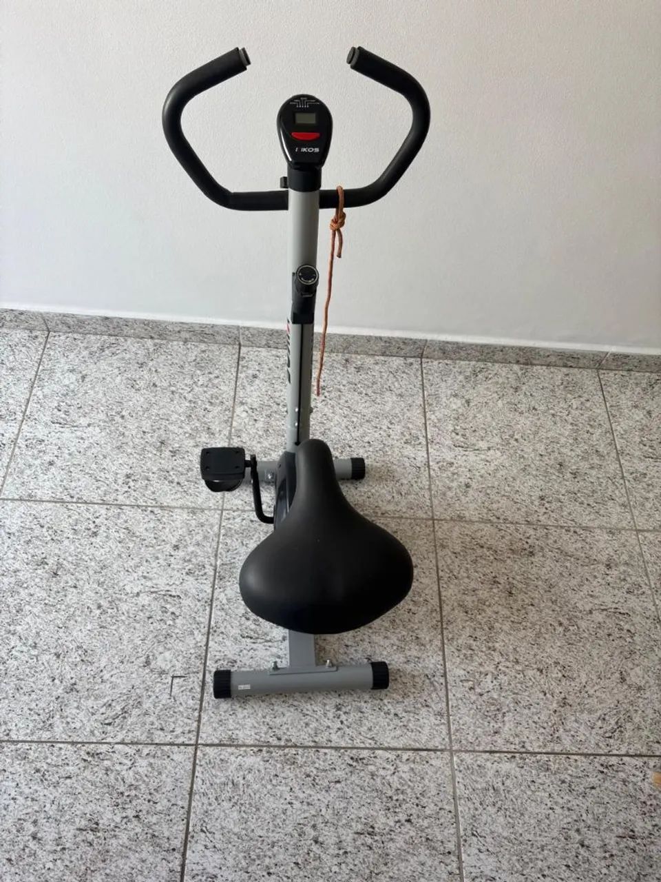BICICLETA  ERGOMÉTRICA