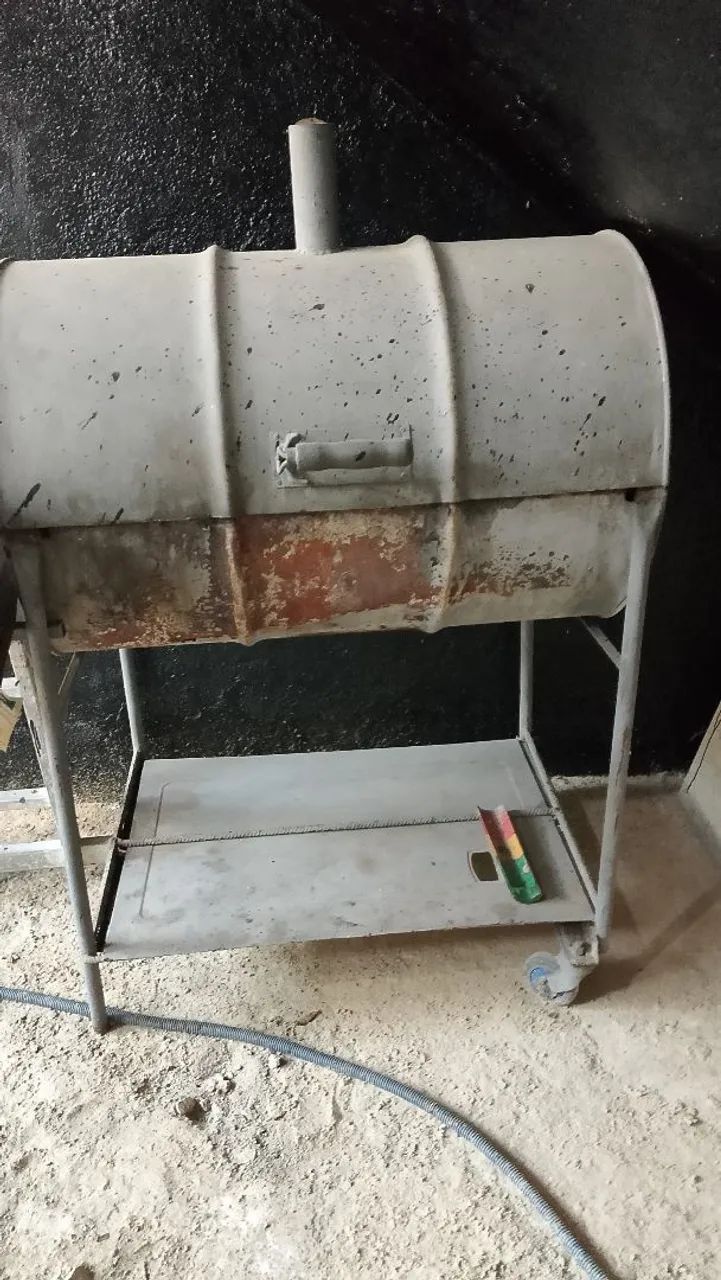 CHURRASQUEIRA NO BAFO 