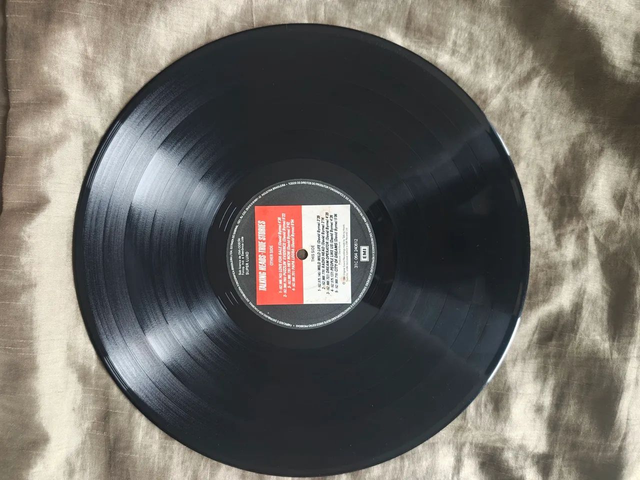 LP Disco Vinil "True Stories"  Talking Heads - Foto 4