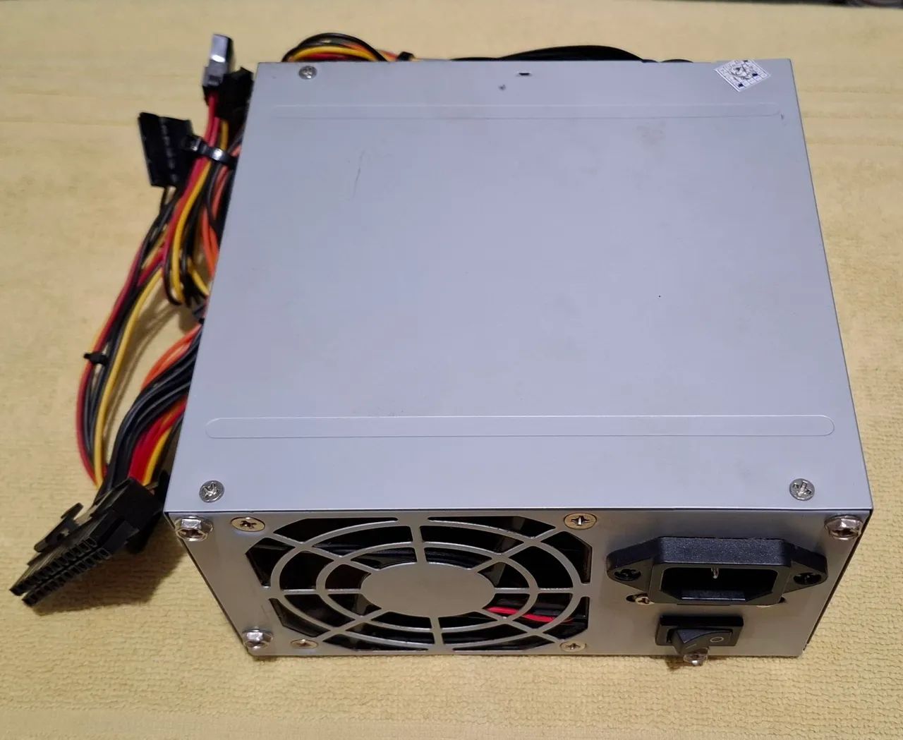 Fonte Pc 200w Knup Semi Nova - Foto 2