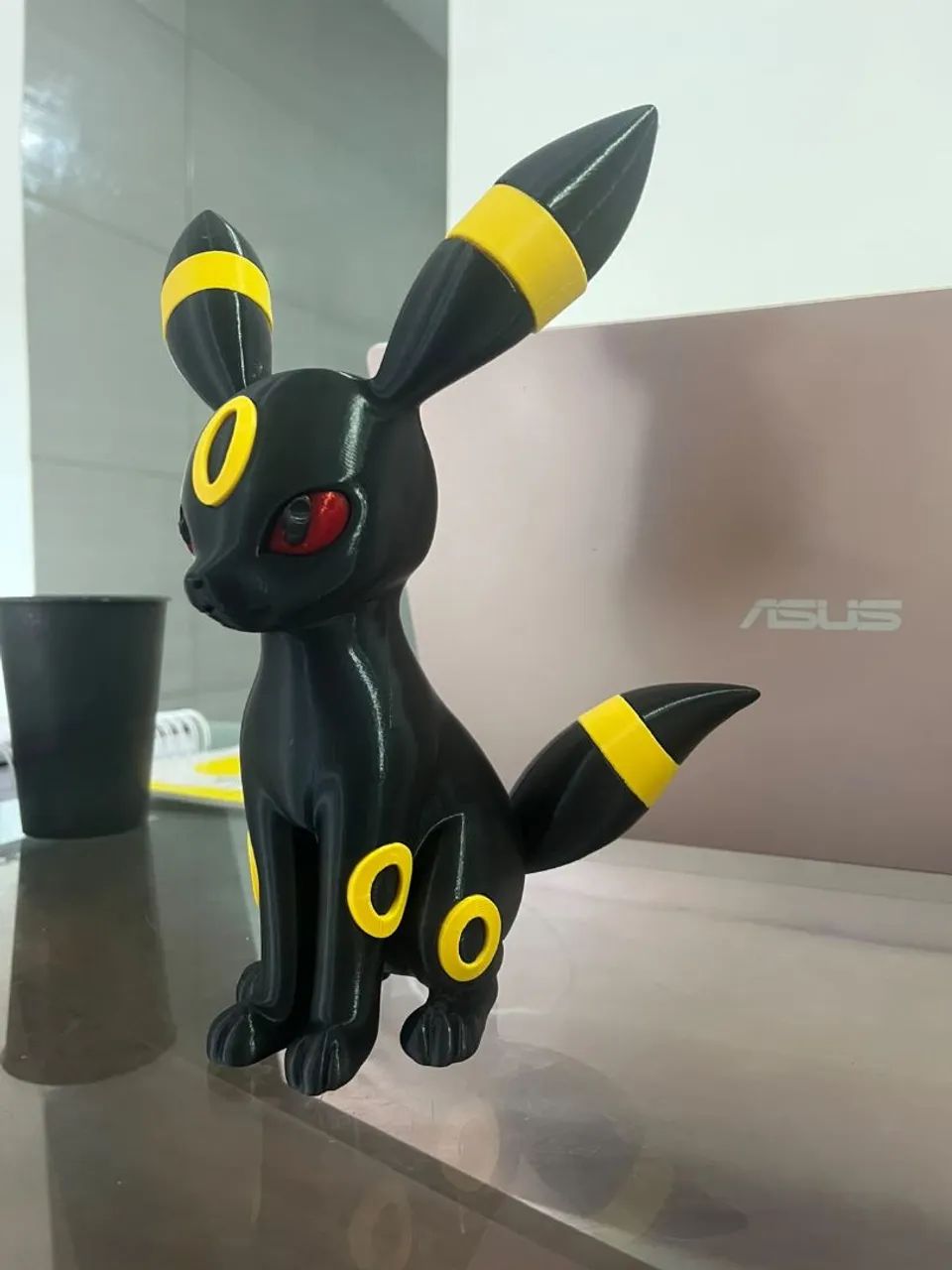 Pokémon Umbreon Boneco Colecionavel - Foto 3