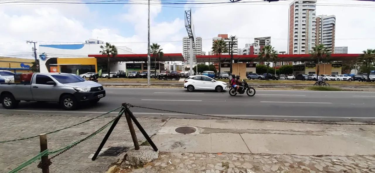 Loja Coml Térrea, na Washington Soares, próx. ao Fórum, Aceito Carro; Qualquer Atividade - Foto 3