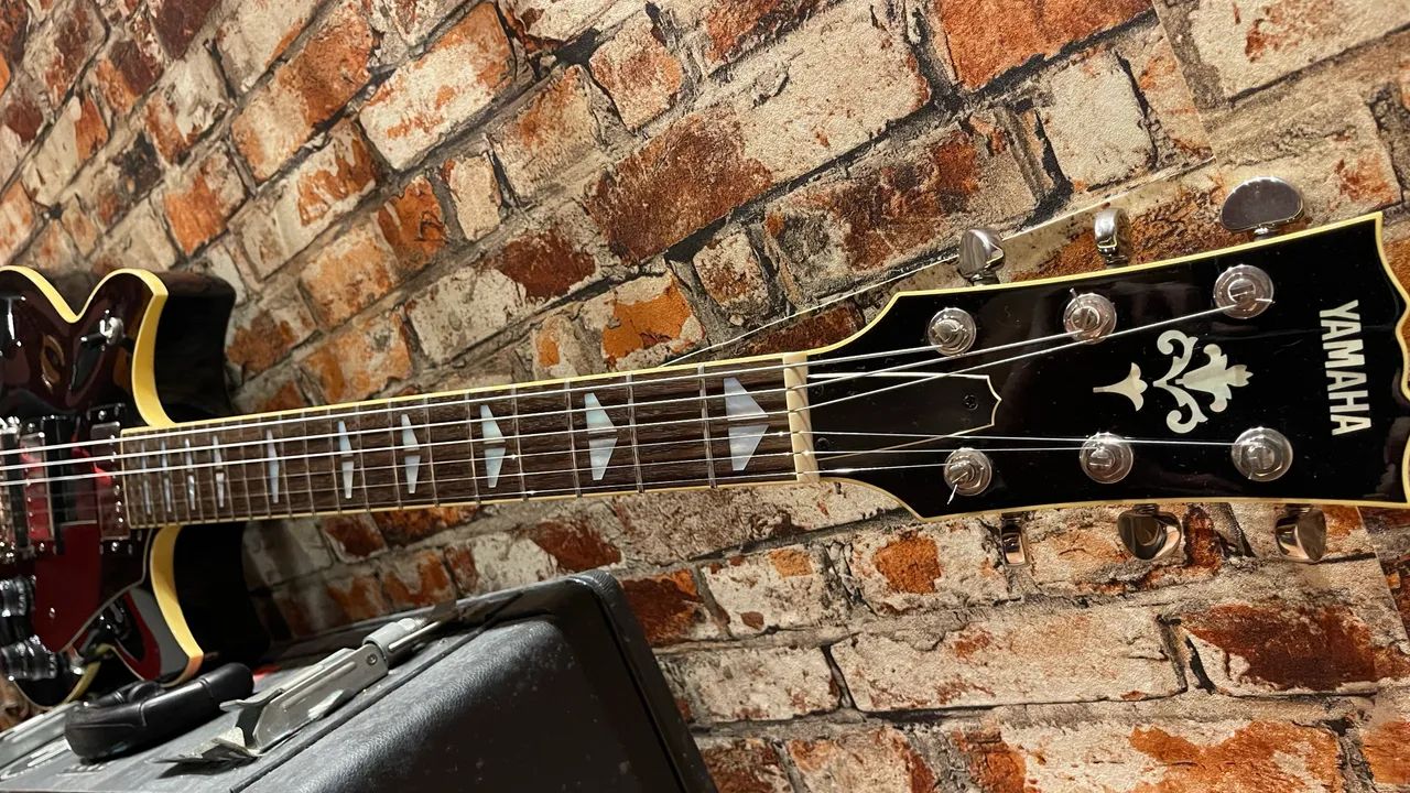 Guitarra Yamaha SG1820 Japan - Instrumentos musicais - Zona Sul