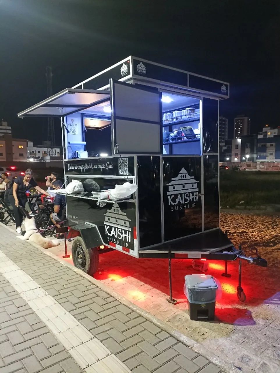 Trailer de lanche para Sushi, comporta 2 pessoas - Foto 3