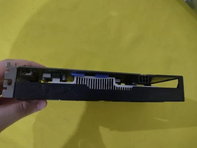 XFX RX 560 4GB Dual Fan - COM DEFEITO (não dá vídeo) - Foto 5